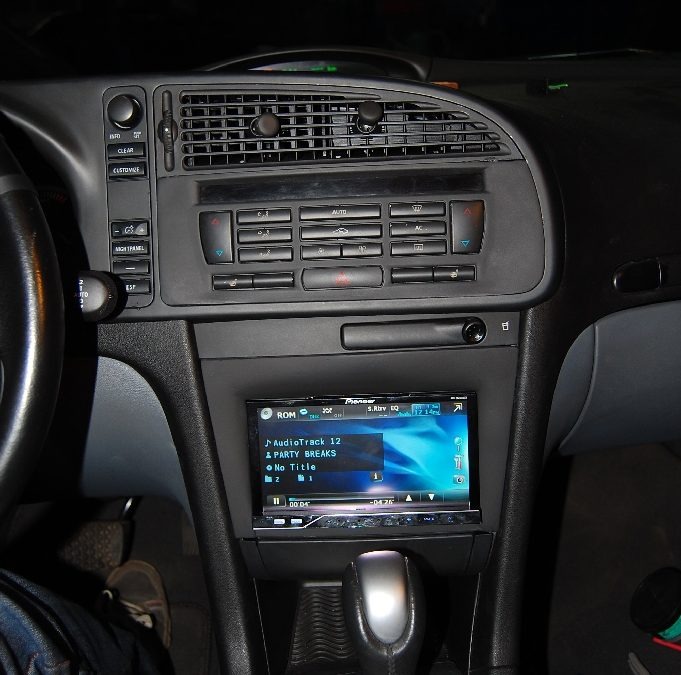 2 din radio install SAAB 9-3 SS 2004 custom made dash plate