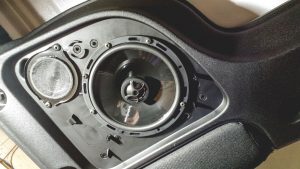 Jeep wrangler rear speakers install