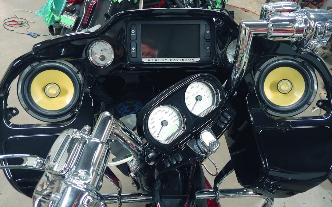 2015 Harley-Davidson Road Glide Focal + Rockford Fosgate audio upgrade