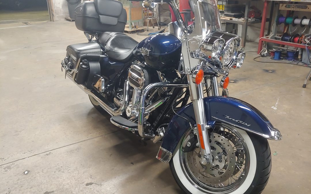 Harley-Davidson Road King Classic audio system install